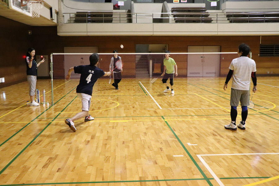 バトミントン試合中